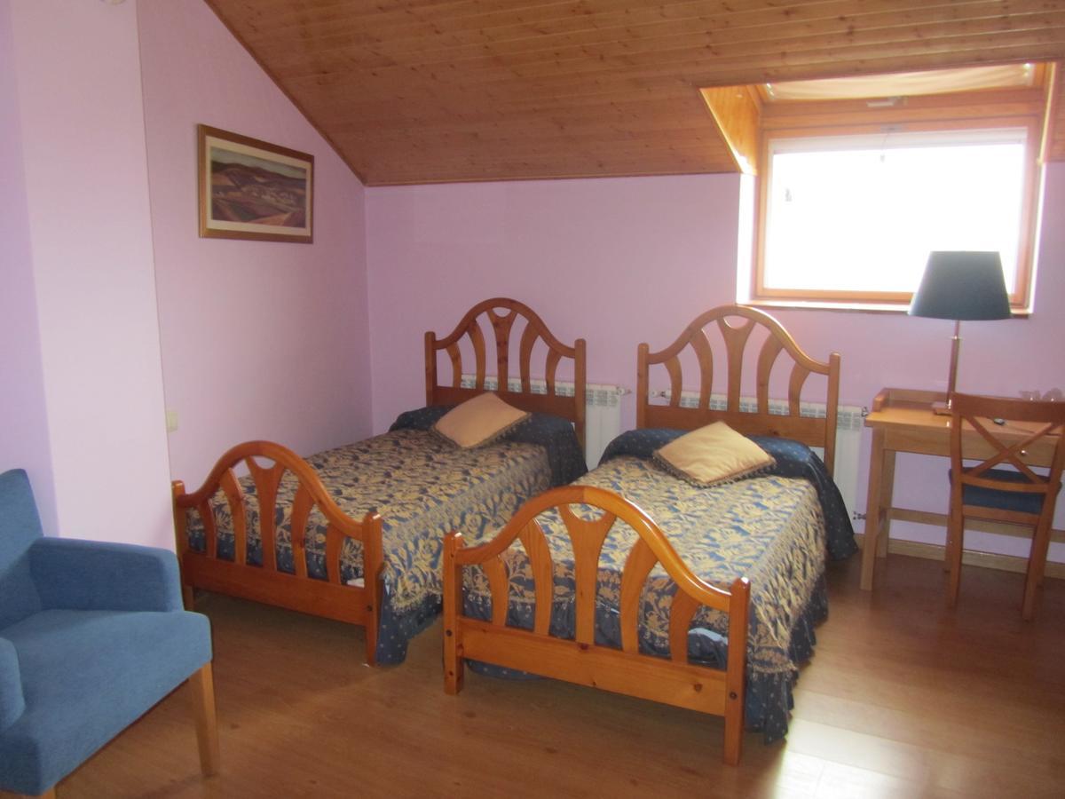 Hotel Galayos Hoyos del Espino Ngoại thất bức ảnh